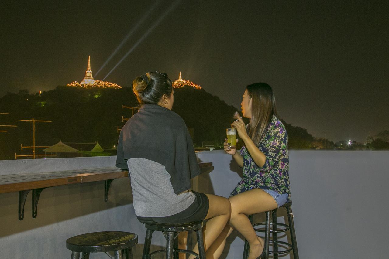 Chedi View Hostel Phetchaburi Ngoại thất bức ảnh
