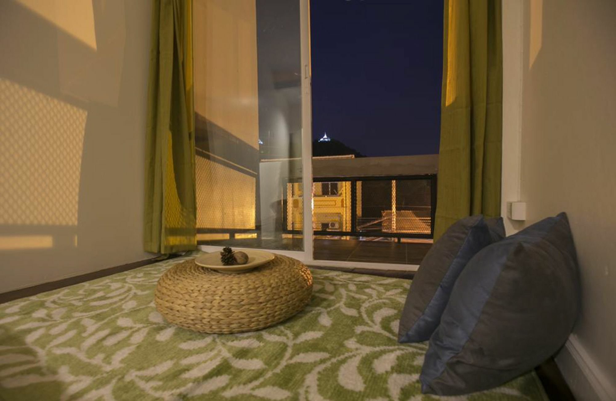 Chedi View Hostel Phetchaburi Ngoại thất bức ảnh